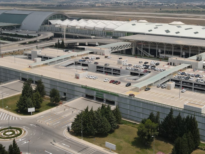İzmir Inlandsterminal des Flughafens Izmir Adnan Menderes (ADB)